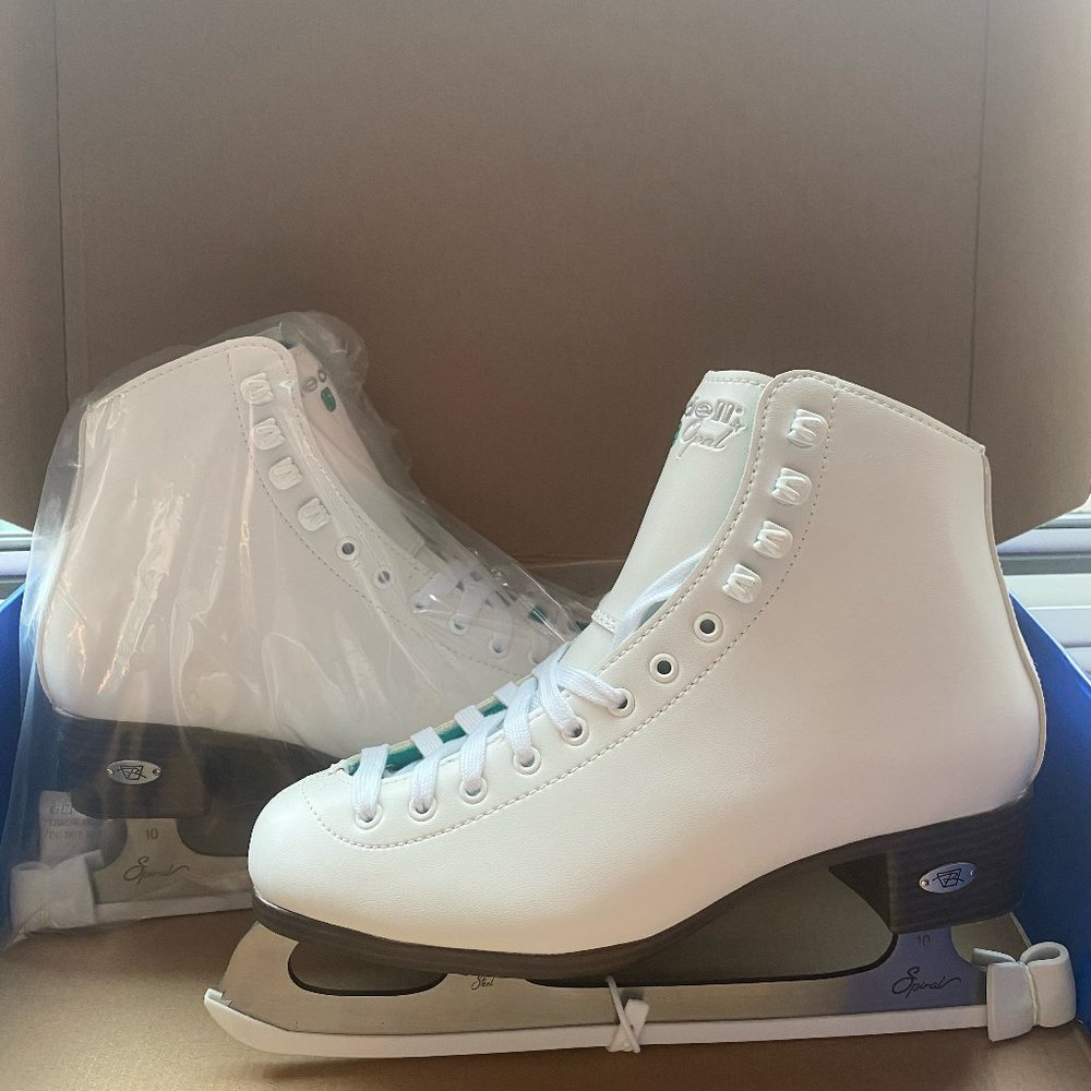 Riedell Ice Skates, Size 7, Brand New, In Box, White